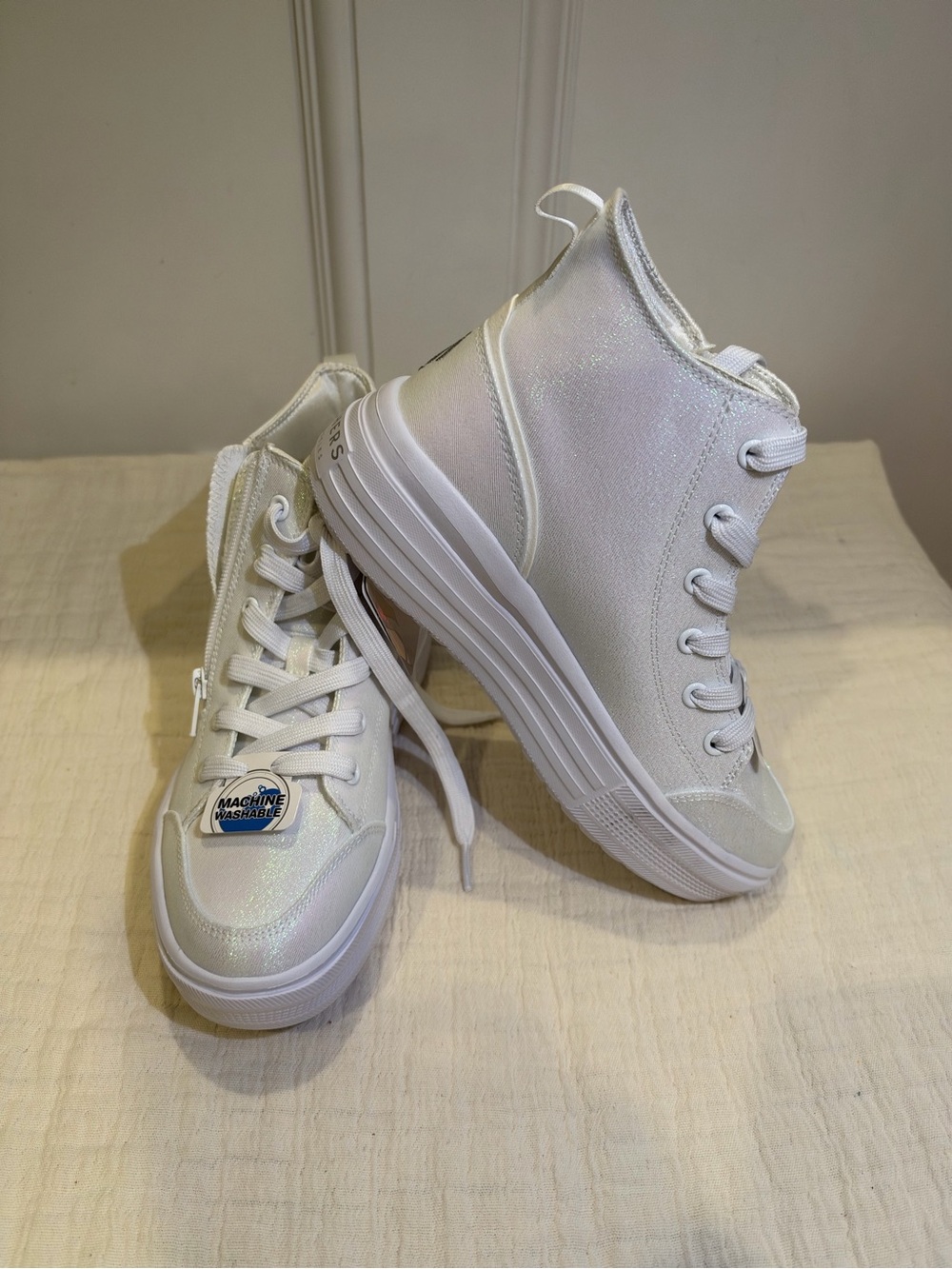 SKECHERS HYPERLIFT White High-Top Platform Sneakers - Casual GIRLS Shoes